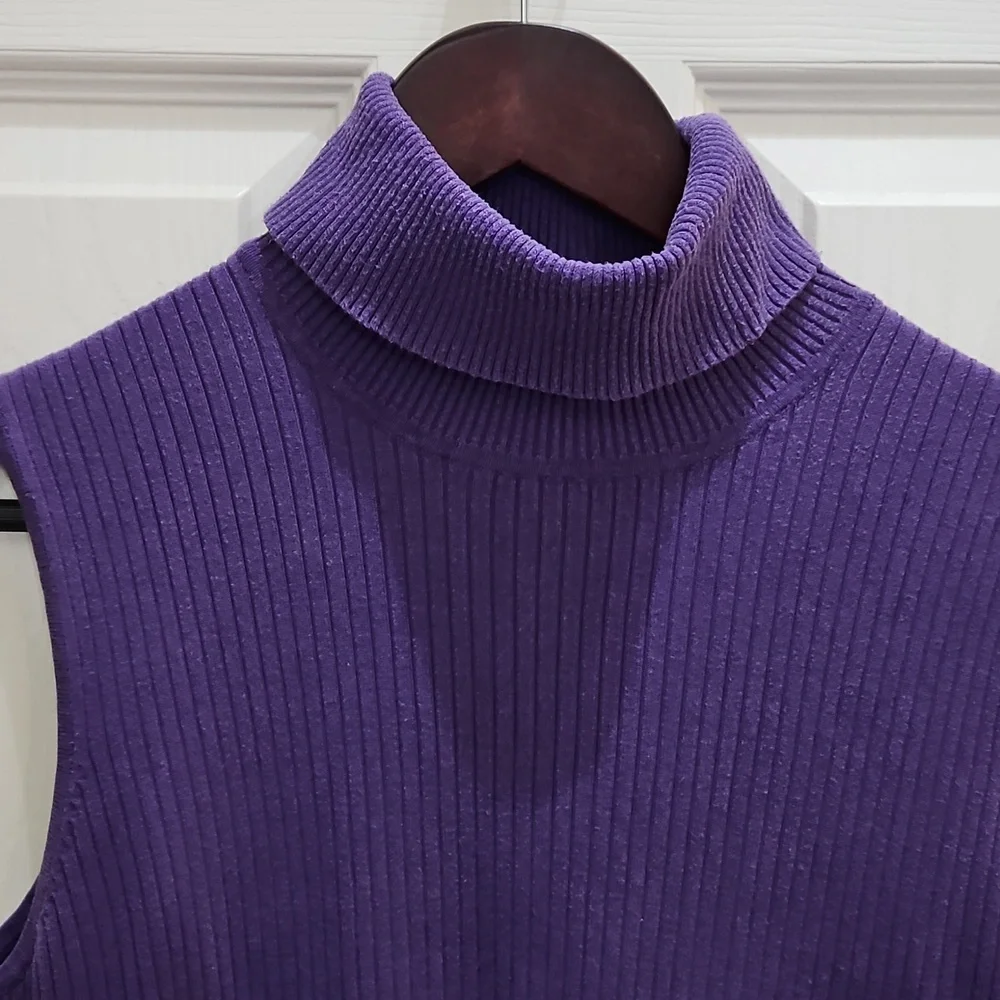 Chicos Purple Silk Blend Sleeveless Ribbed Knit Womens Turtleneck Sz 1 (M)